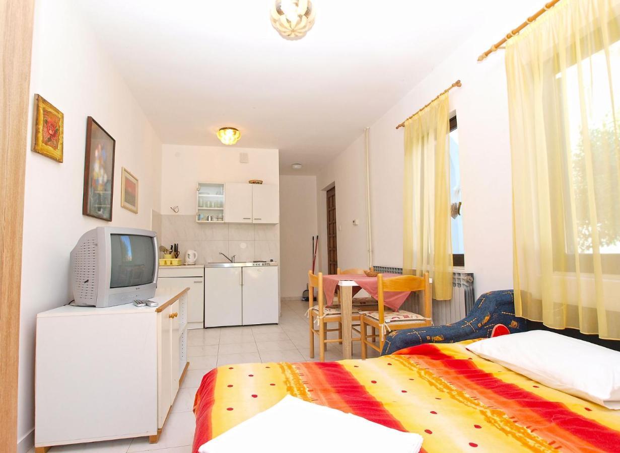 Apartments Puntizela 727 Pula Zewnętrze zdjęcie